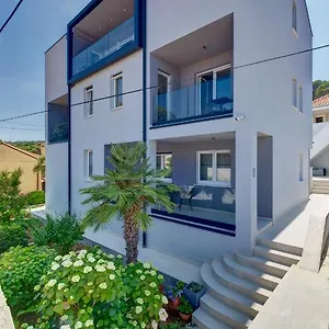 apartments-hemetek.primorje-gorskikotar.com/
