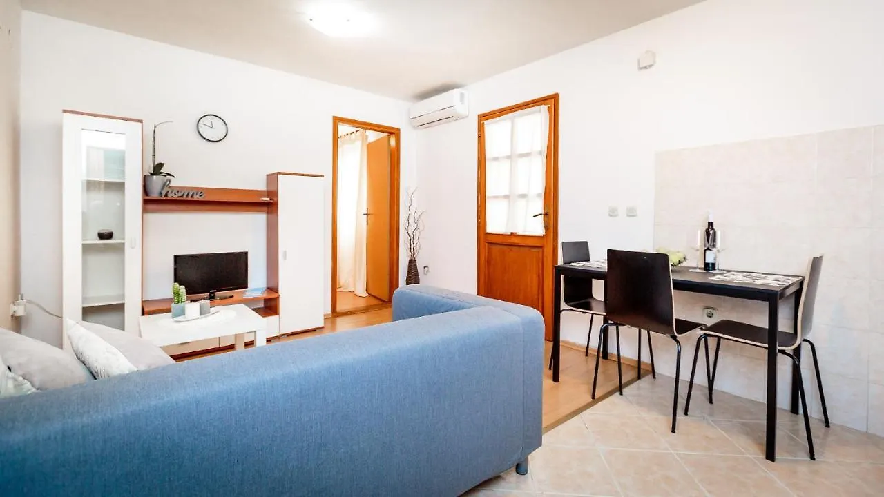 Apartments Luce Rovigno